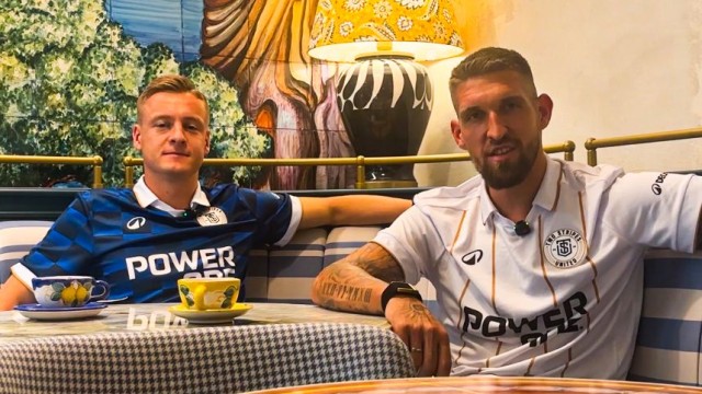 Wüstenrot kooperiert mit dem Icon League-Team Two Stripes United, das von den Fußballprofis Felix Kroos und Robert Andrich angeführt wird Wüstenrot kooperiert mit dem Icon League-Team Two Stripes United, das von den Fußballprofis Felix Kroos und Robert Andrich angeführt wird